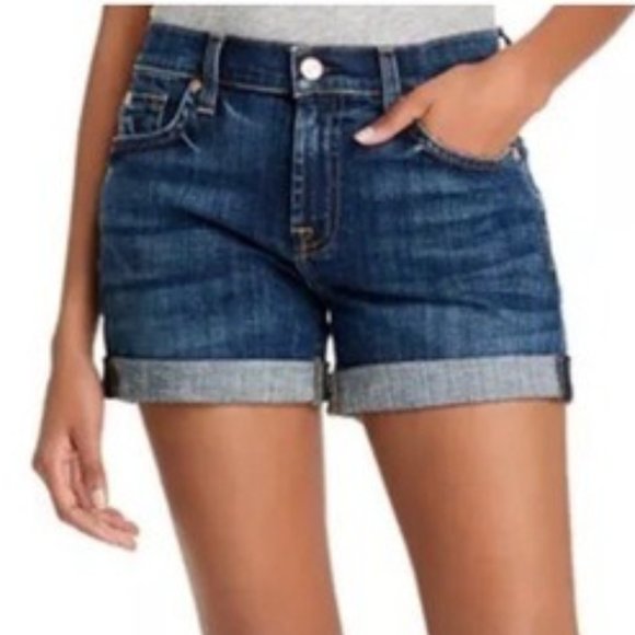 7 For All Mankind Medium Wash Denim Jean Shorts Sz 28 Casual Summer - Picture 1 of 8